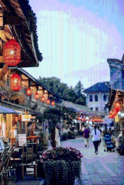 上升的五彩石